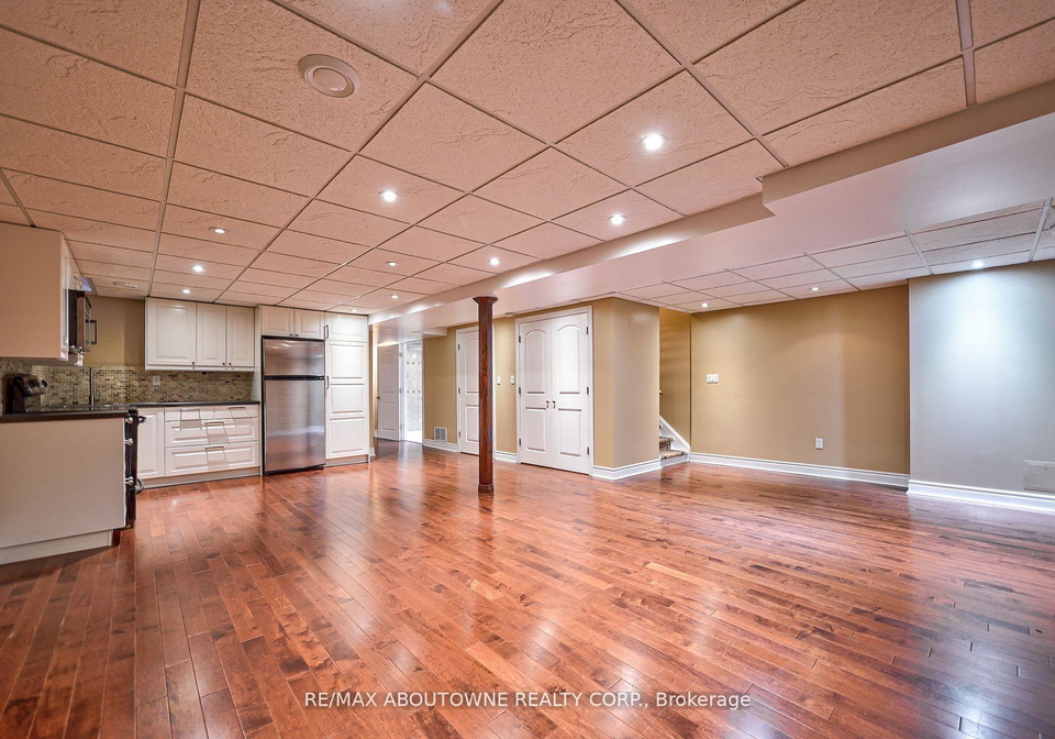 104-cabinet-crescent-vaughan-ontario-n13410166