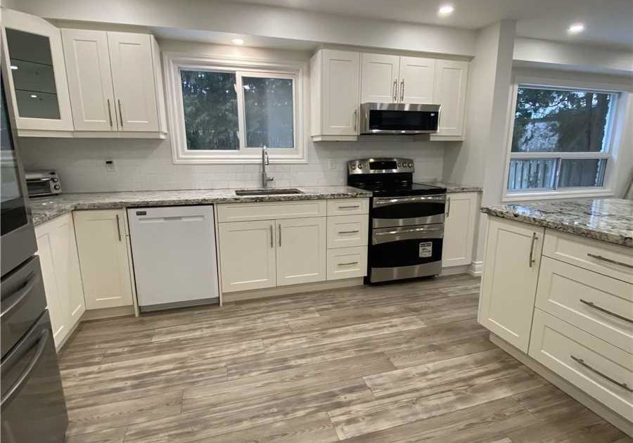 81-eastman-crescent-newmarket-ontario-n13410176