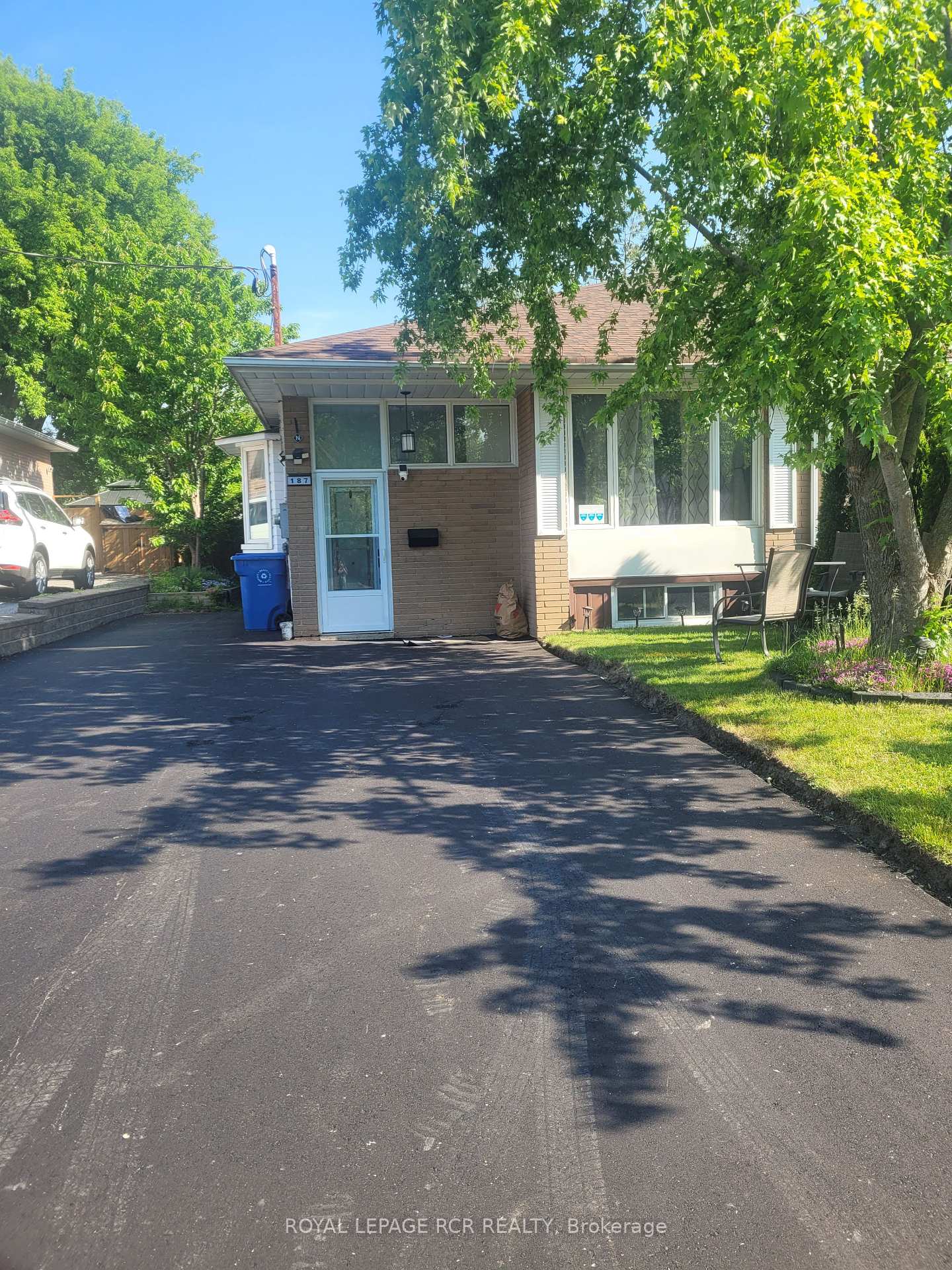 187-septonne-avenue-newmarket-ontario-n13410264