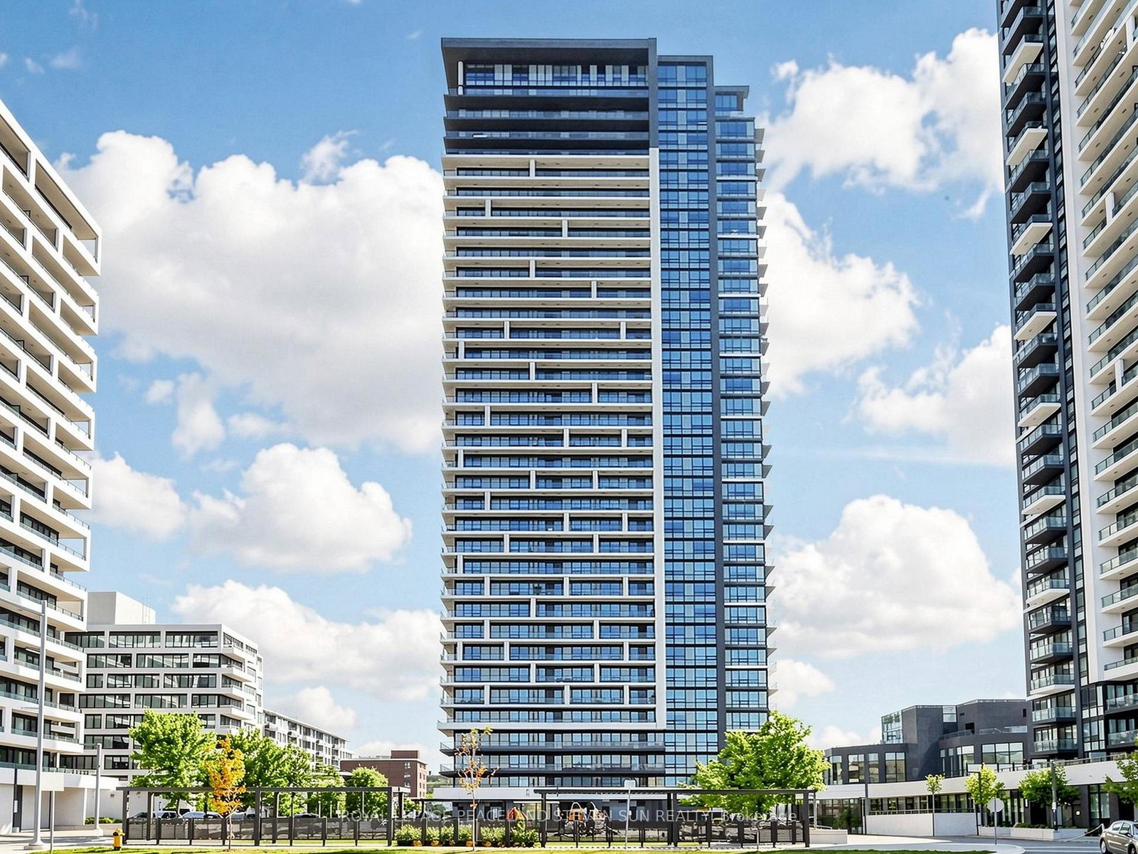 18-water-walk-drive-markham-ontario-n13410774