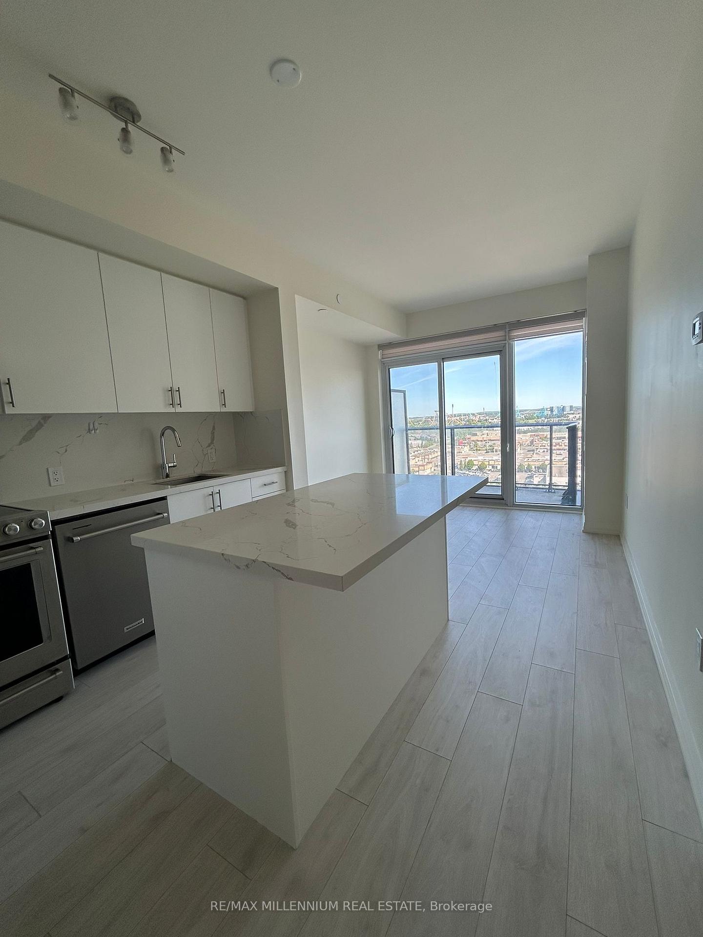 9000-jane-street-vaughan-ontario-n13411216