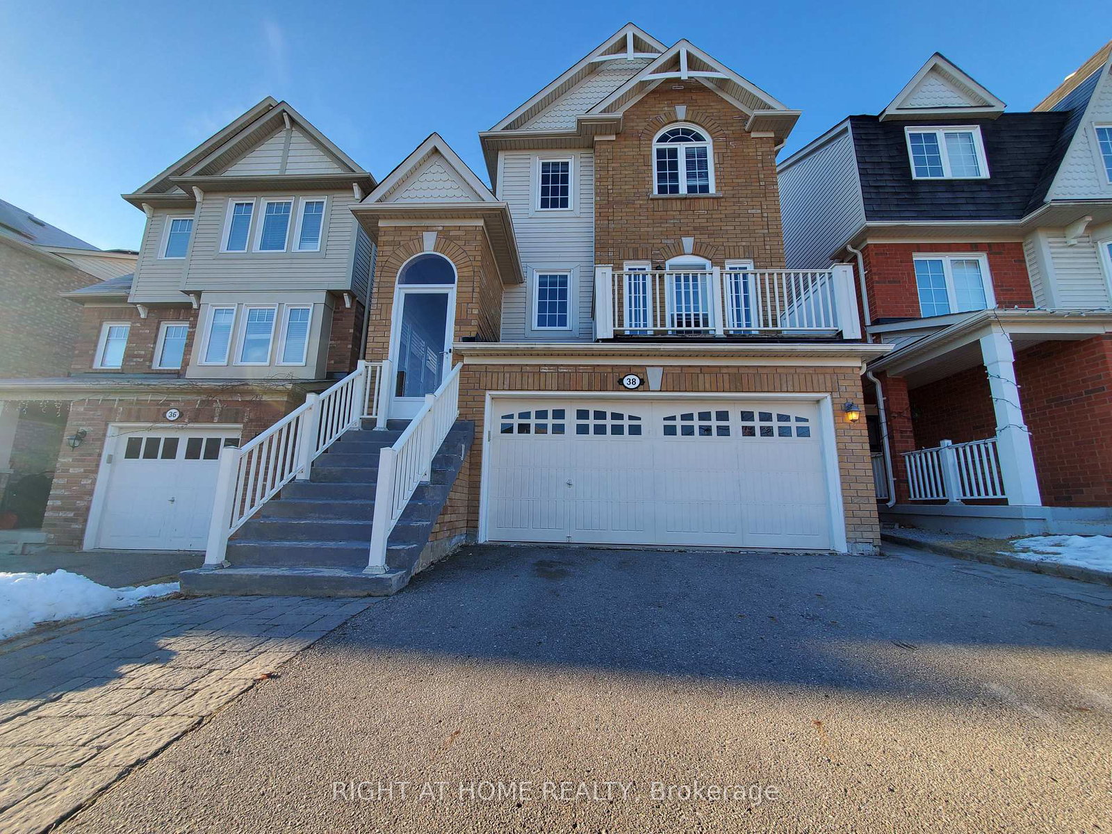 38-cliff-gunn-road-newmarket-ontario-n13411818