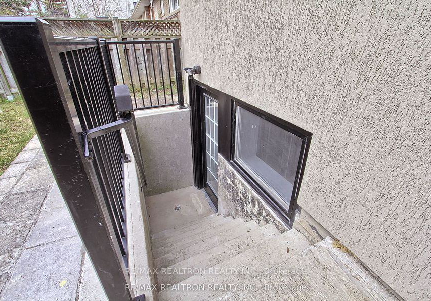 31-goodman-crescent-vaughan-ontario-n13412398