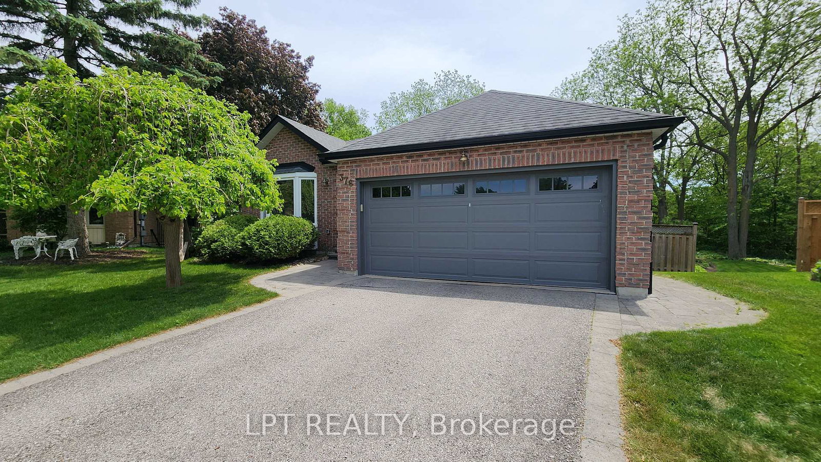 376-wakefield-place-newmarket-ontario-n13412792