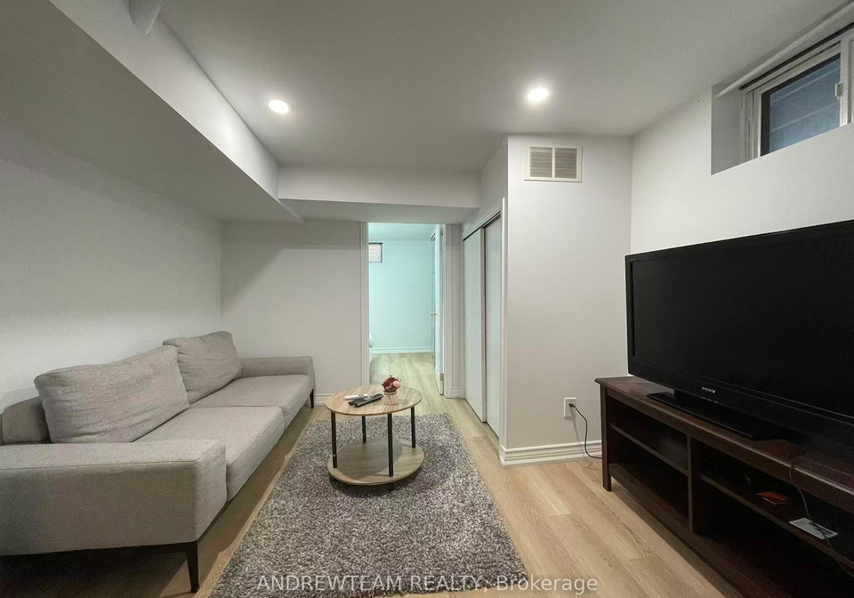 382-lynett-crescent-richmond-hill-ontario-n13412888
