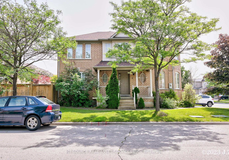 2-waterton-crescent-richmond-hill-ontario-n13412894