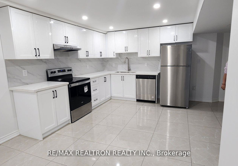 174-adventure-crescent-vaughan-ontario-n13413434