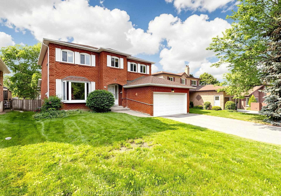 94-howlett-avenue-newmarket-ontario-n13414192