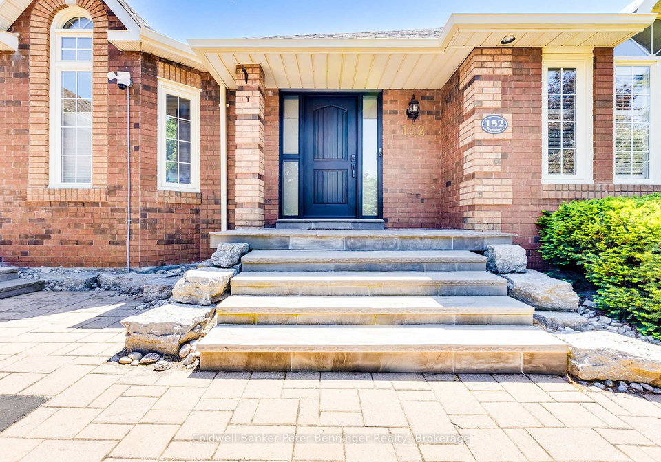 152-treegrove-circle-aurora-ontario-n13414338