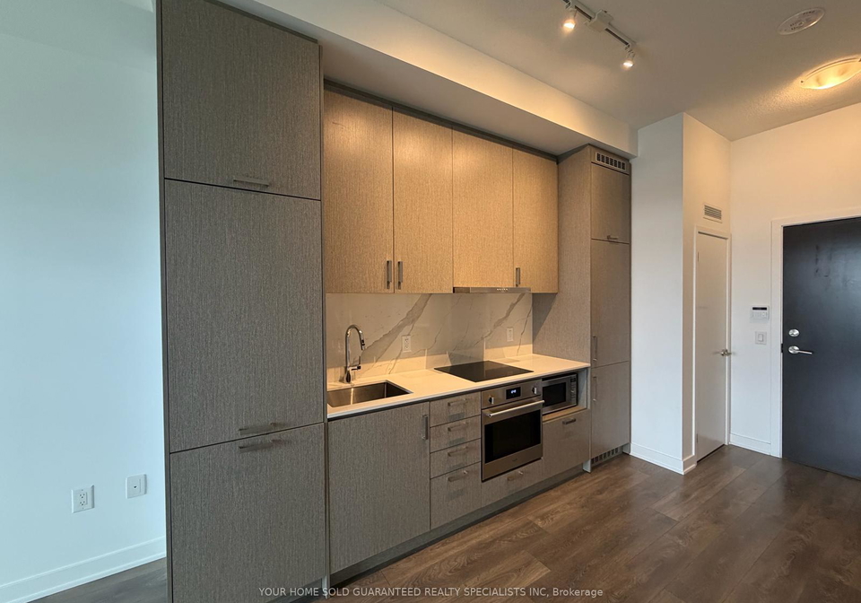 60-honeycrisp-crescent-vaughan-ontario-n13414650