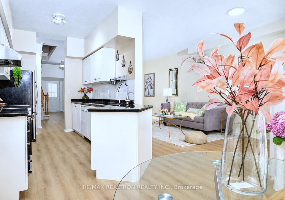 11-zermatt-way-markham-ontario-n13415082