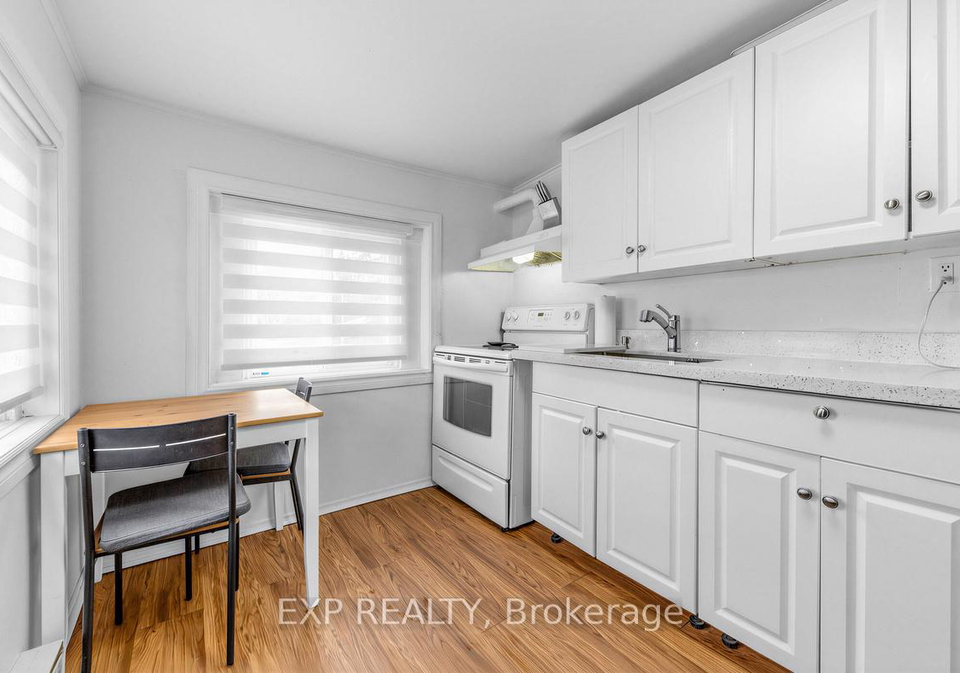 79-barrie-street-e-bradford-west-gwillimbury-ontario-n13415300