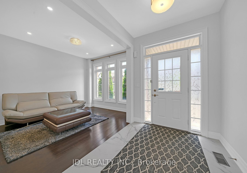 20-thimbleweed-street-markham-ontario-n13416450