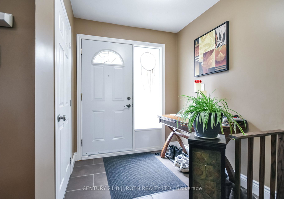 128-cherrywood-drive-newmarket-ontario-n13416474