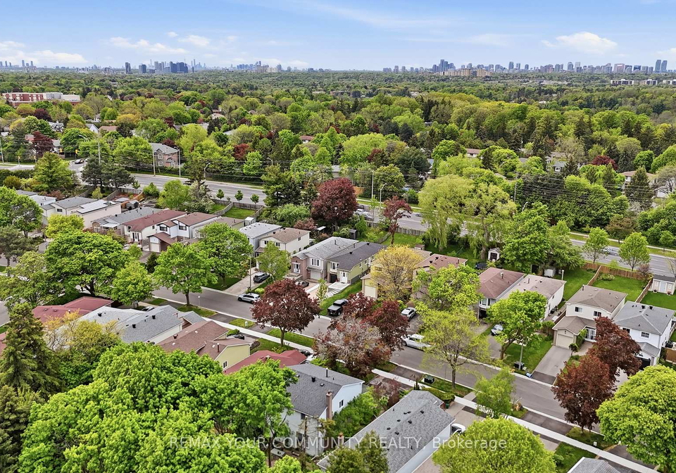 28-snowshoe-crescent-markham-ontario-n13416736