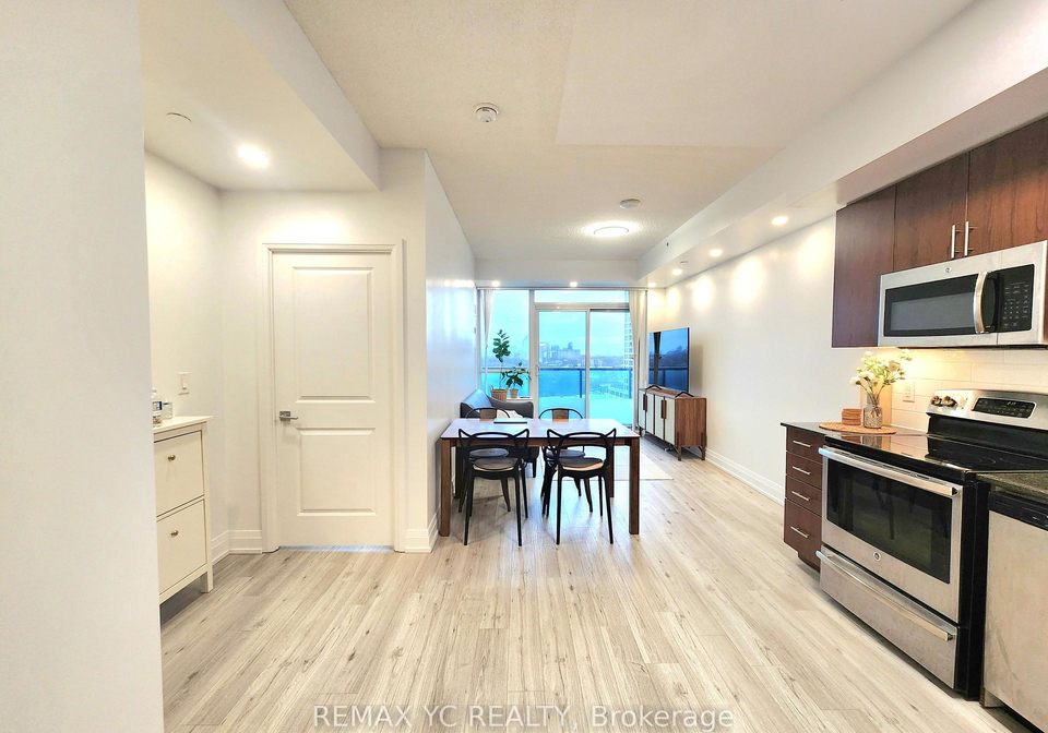 7165-yonge-street-markham-ontario-n13417366