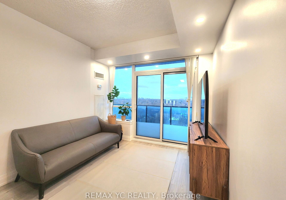 7165-yonge-street-markham-ontario-n13417366
