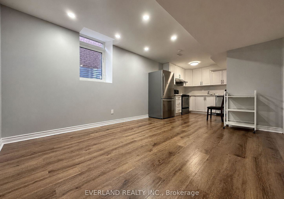 4-shell-court-richmond-hill-ontario-n13418014