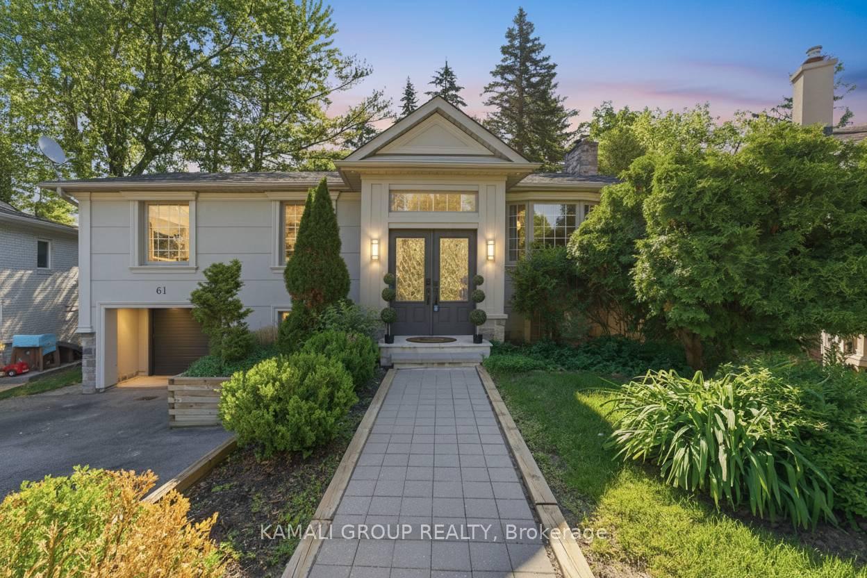 61-lawnwood-court-richmond-hill-ontario-n13418086