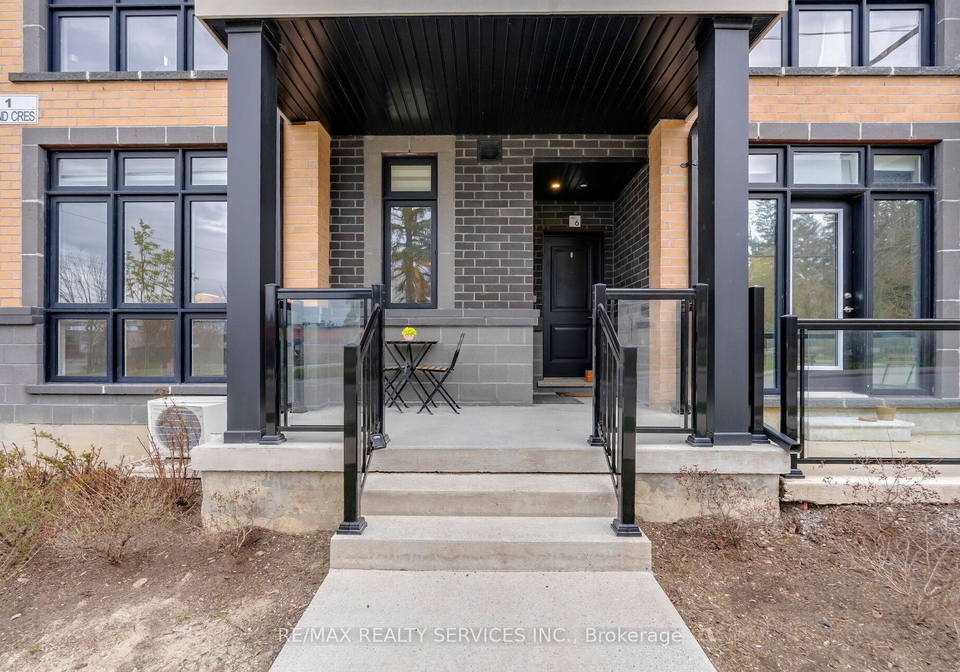 1-bond-crescent-richmond-hill-ontario-n13418470