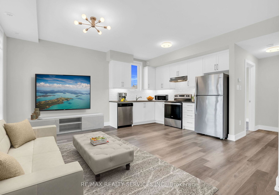 1-bond-crescent-richmond-hill-ontario-n13418470