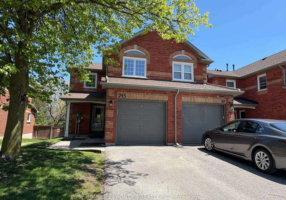 745-caradonna-crescent-newmarket-ontario-n13418758