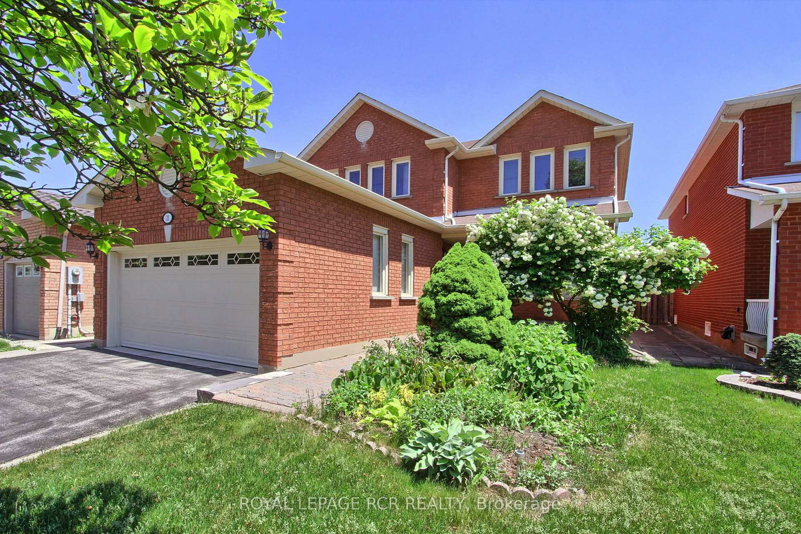 11-zucchet-court-vaughan-ontario-n13418846
