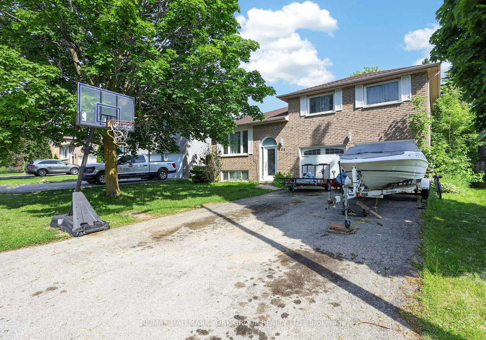 134-crown-crescent-bradford-west-gwillimbury-ontario-n13419278