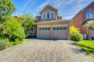11-farnham-drive-richmond-hill-ontario-n13419400