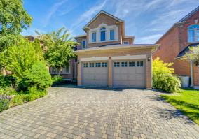 11-farnham-drive-richmond-hill-ontario-n13419400