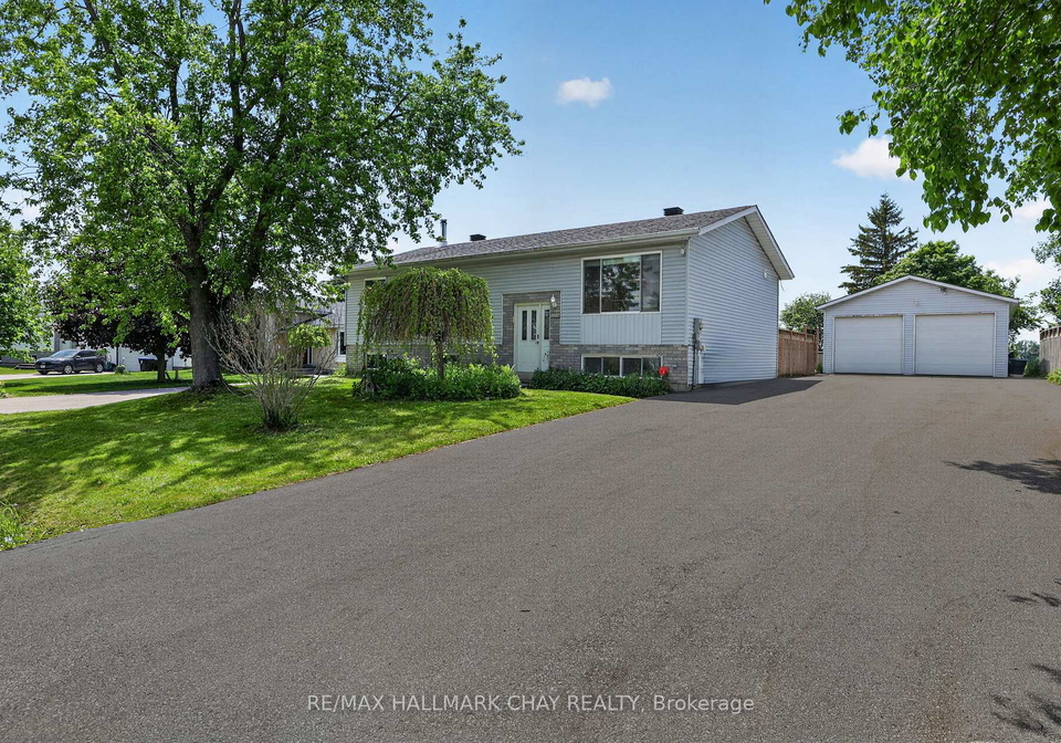 2652-lawrence-avenue-innisfil-ontario-n13420076