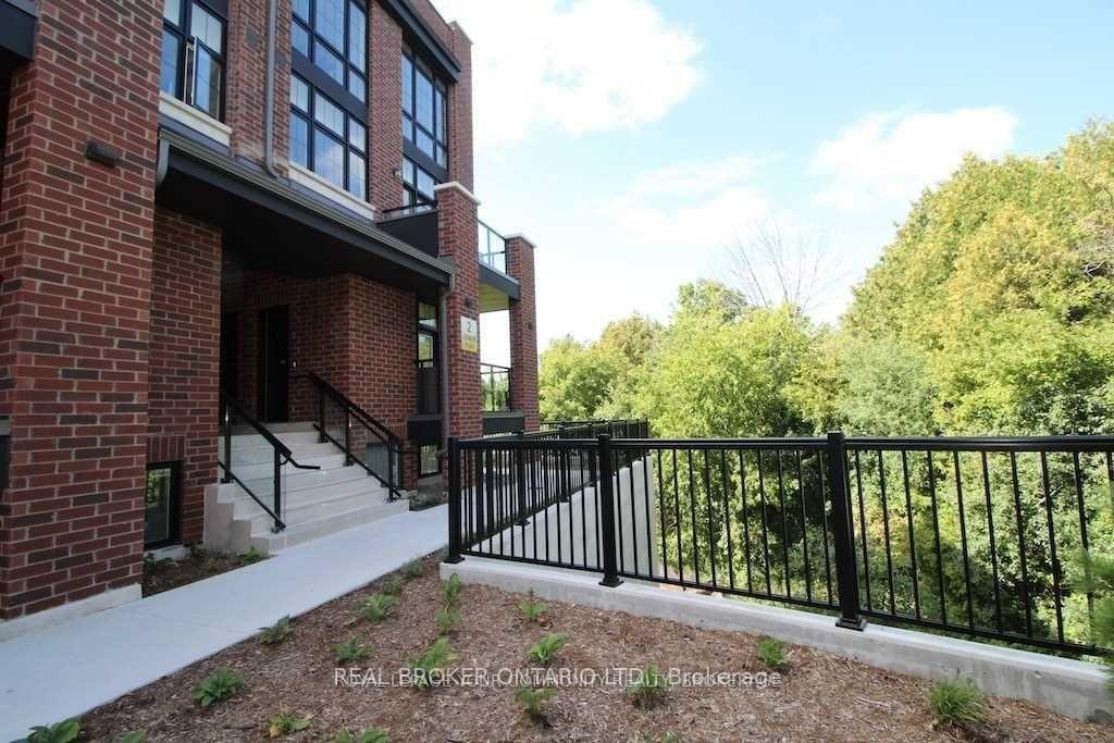 2-linsmore-place-whitchurch-stouffville-ontario-n13420152