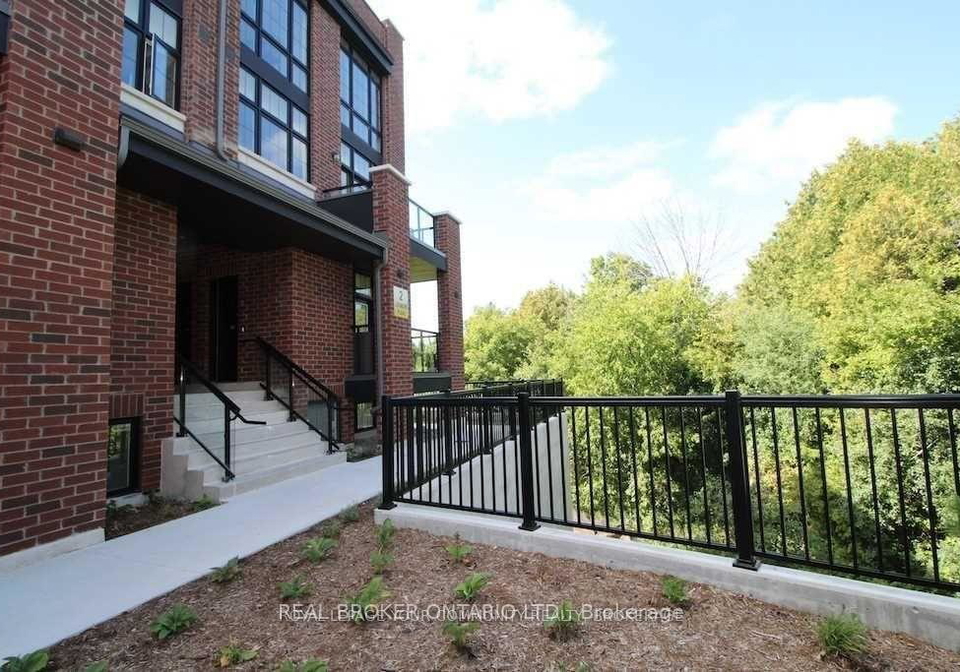 2-linsmore-place-whitchurch-stouffville-ontario-n13420152