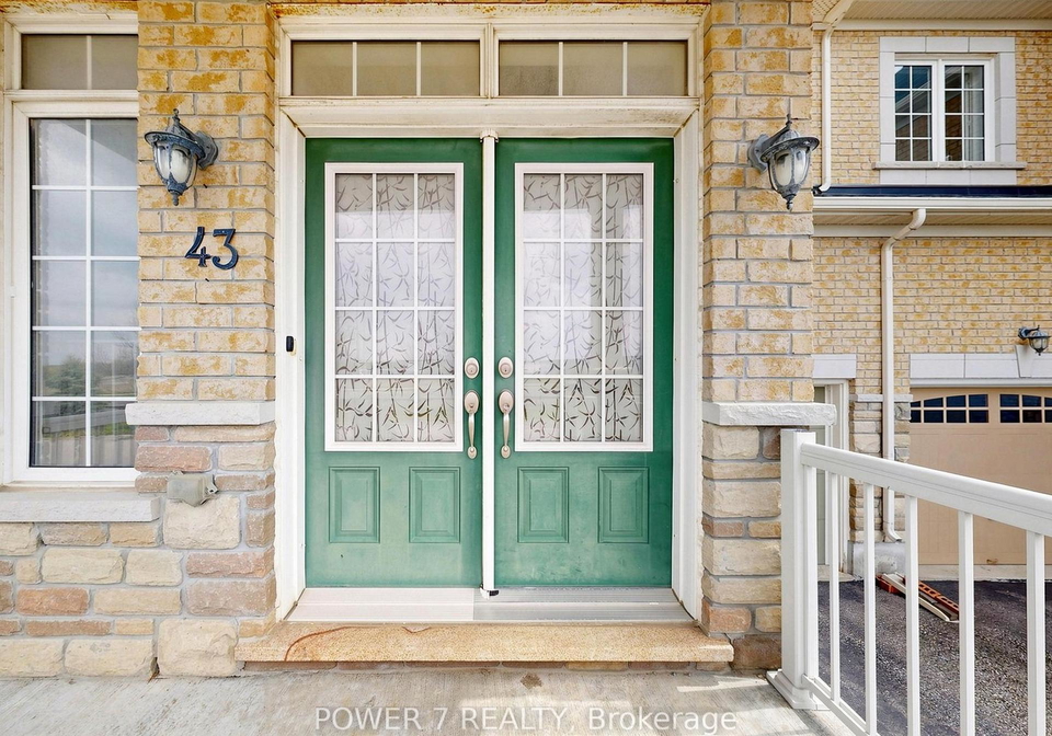 43-living-crescent-markham-ontario-n13420482