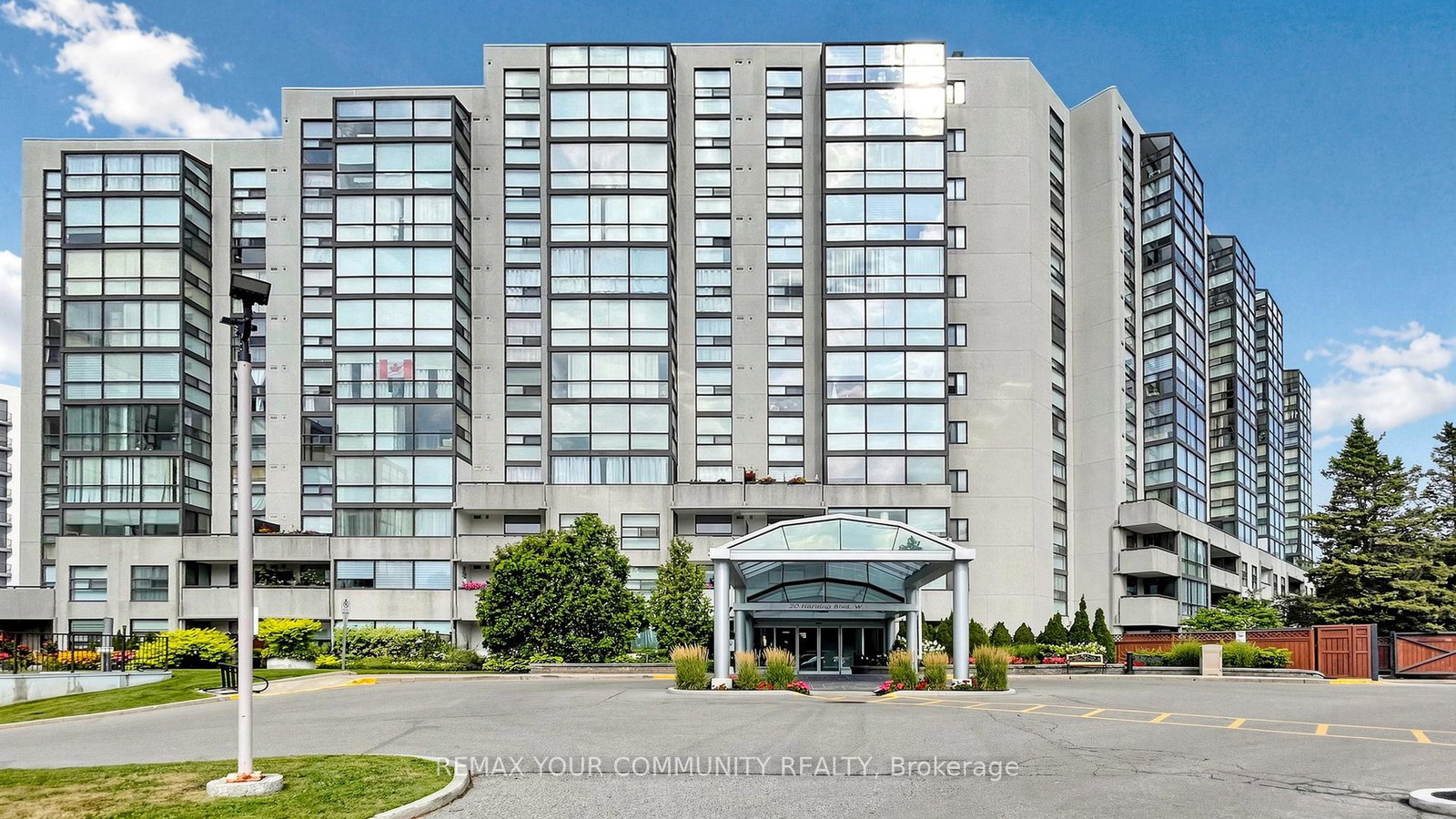 20-harding-boulevard-w-richmond-hill-ontario-n13422148