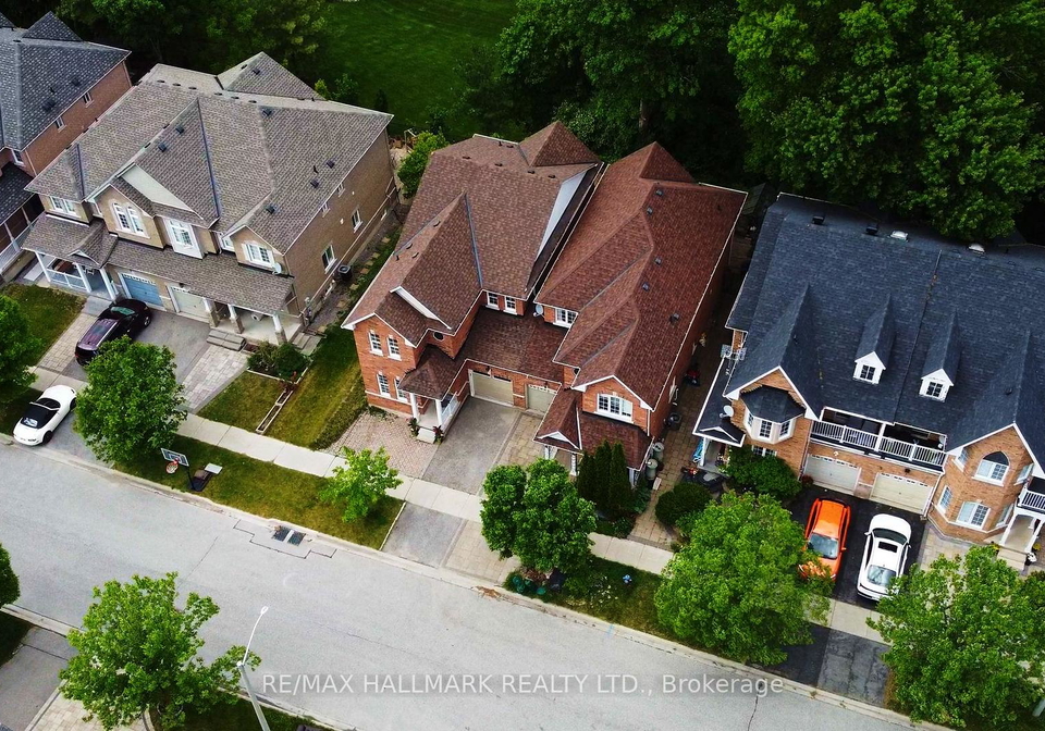 60-dovetrail-drive-richmond-hill-ontario-n13423148