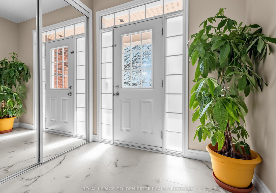 78-bulmer-crescent-newmarket-ontario-n13423496