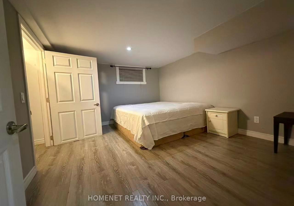 57-howard-road-newmarket-ontario-n13423526
