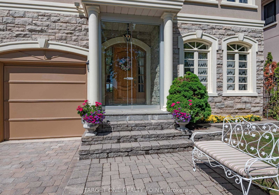 20-ormsby-court-richmond-hill-ontario-n13423718