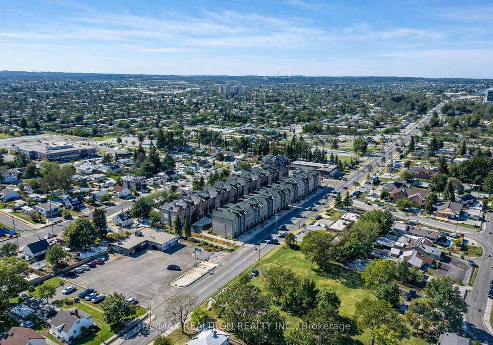 260-eagle-street-newmarket-ontario-n13423792