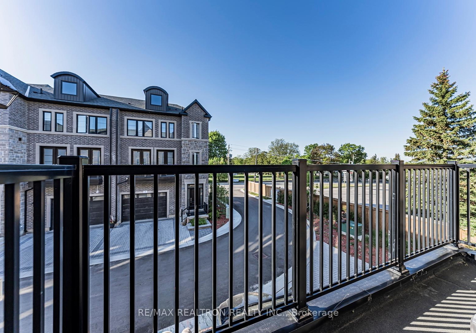 260-eagle-street-newmarket-ontario-n13423792