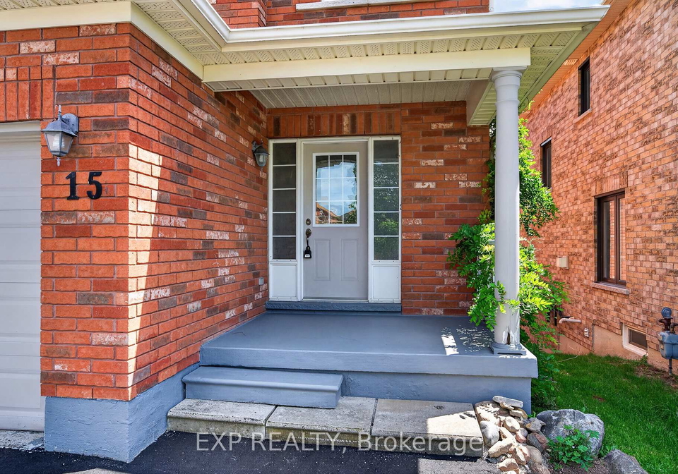 15-lynn-street-bradford-west-gwillimbury-ontario-n13424400