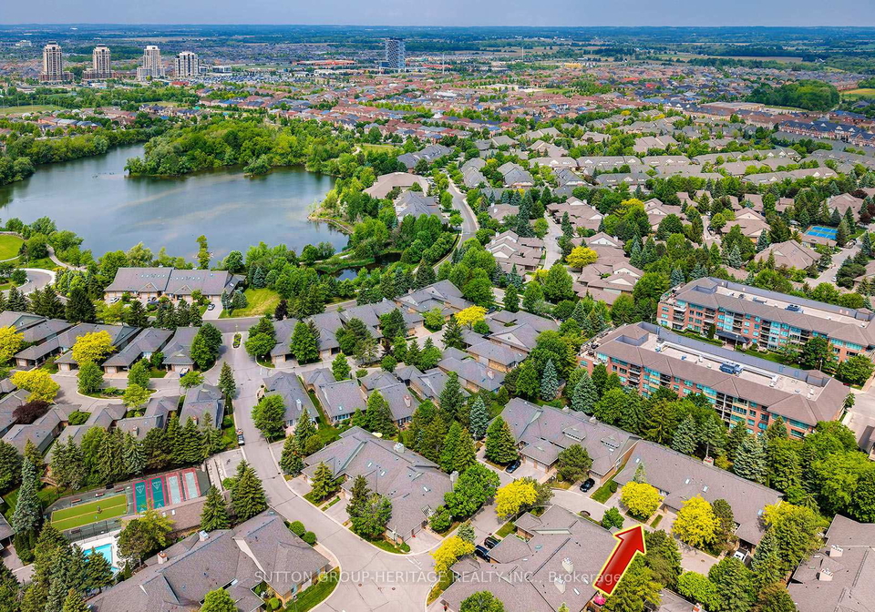 12-sandpiper-key-way-markham-ontario-n13424614