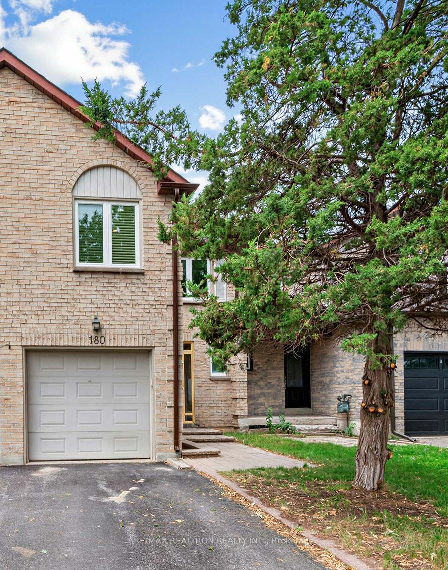 180-observatory-lane-richmond-hill-ontario-n13425002