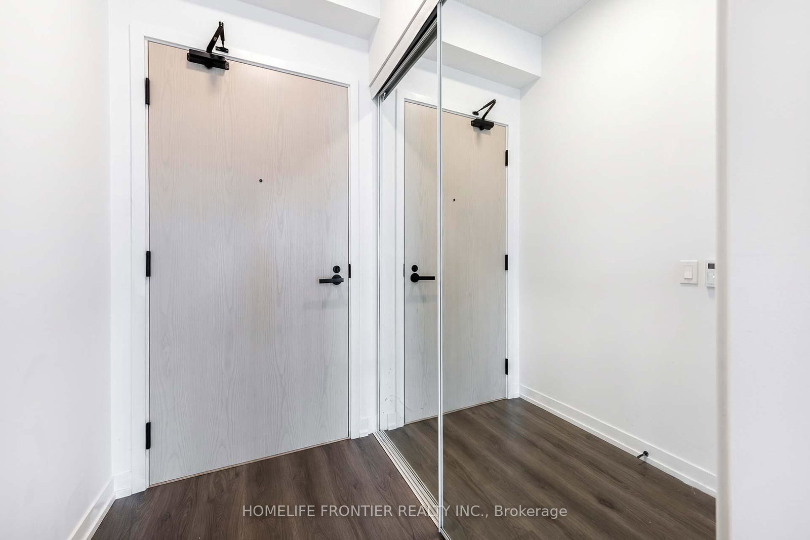 225-commerce-street-vaughan-ontario-n13426338