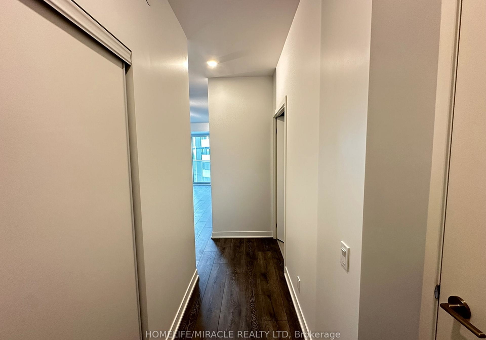 10-flavelle-trail-vaughan-ontario-n13427878