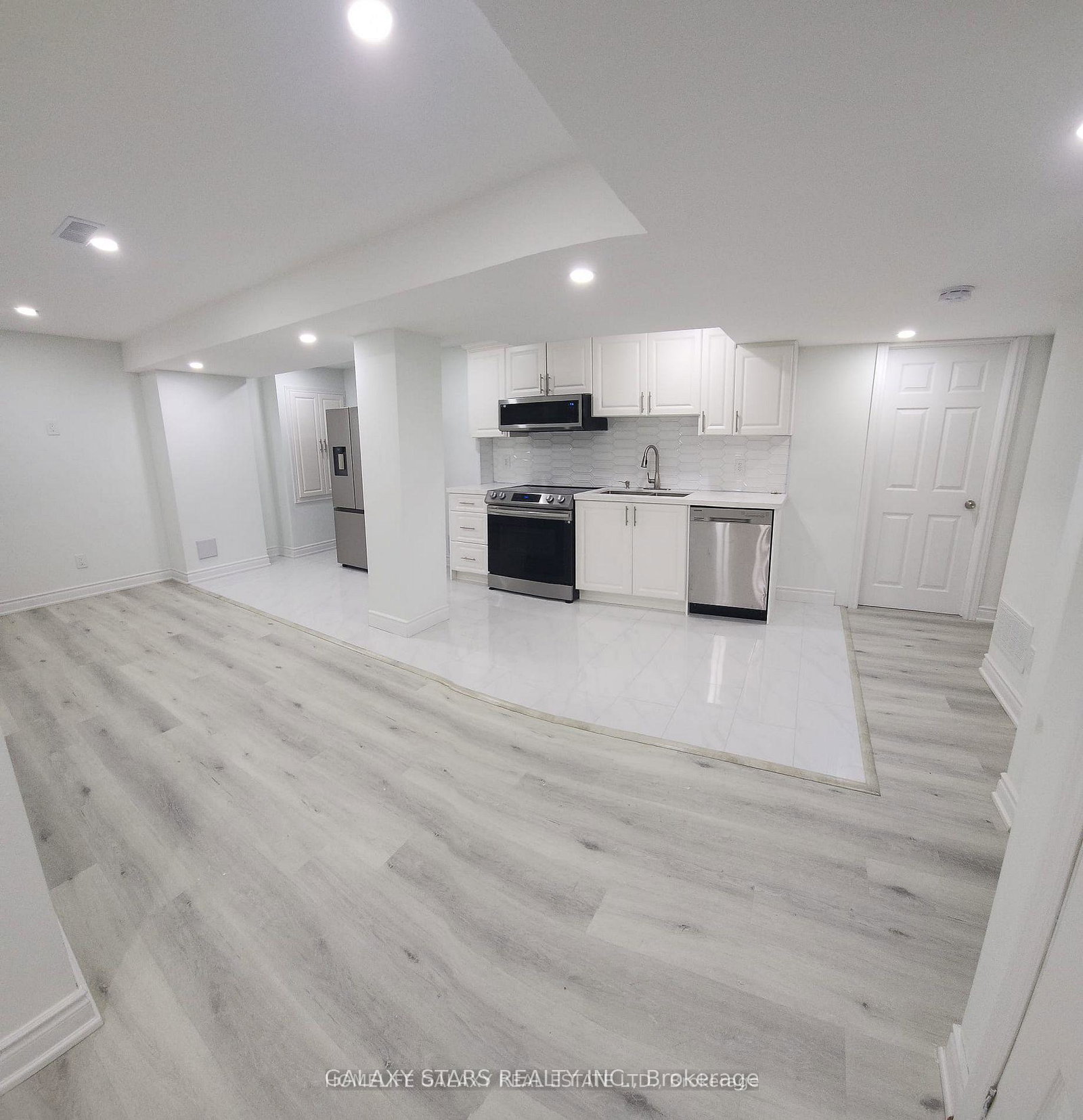 2-mercury-avenue-georgina-ontario-n13428064