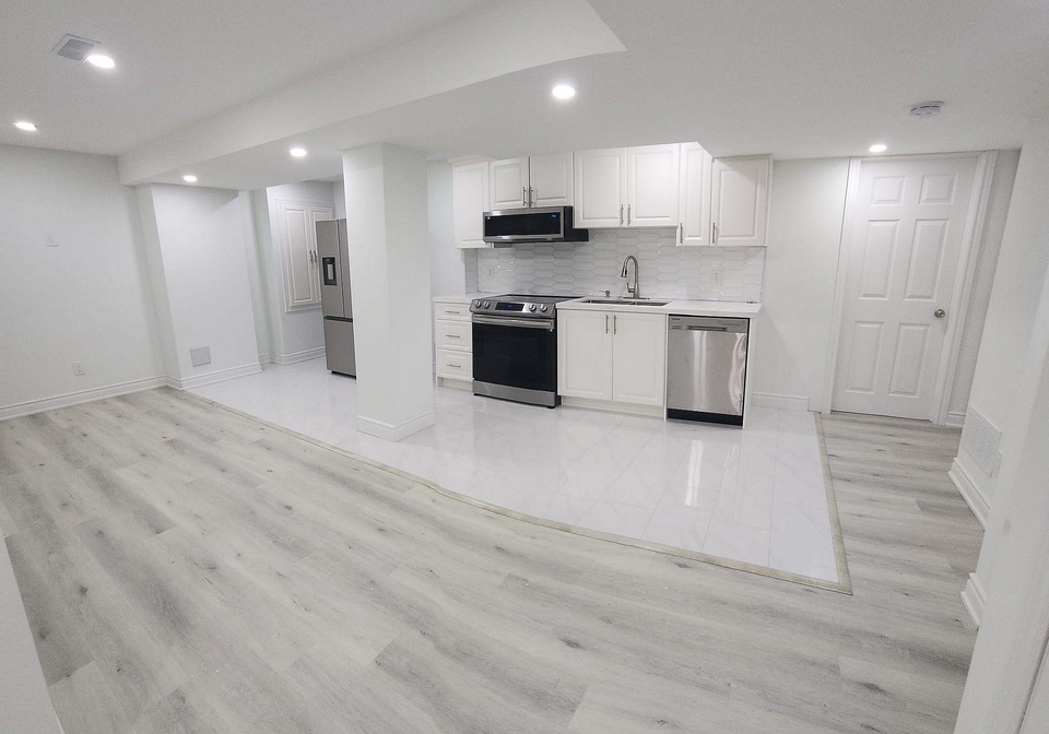 2-mercury-avenue-georgina-ontario-n13428064
