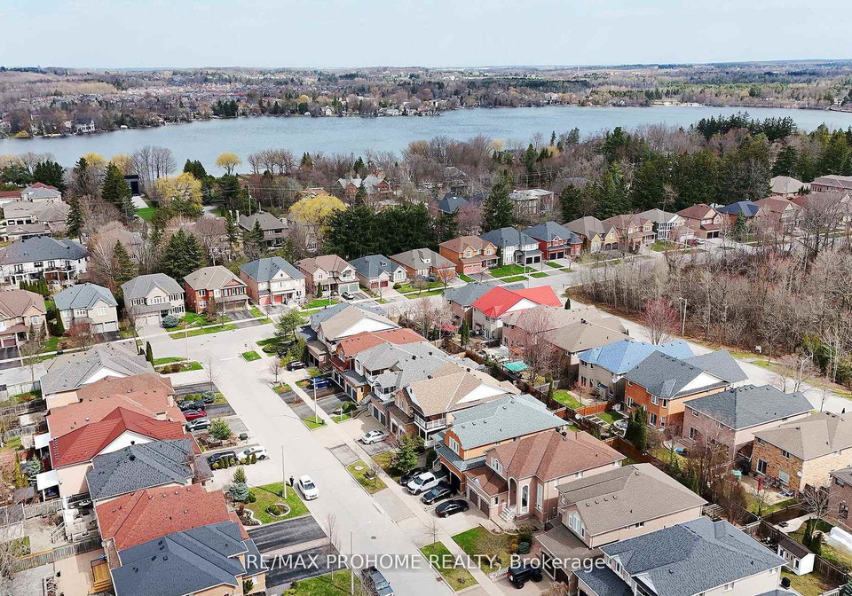 34-inverhuron-street-richmond-hill-ontario-n13430546