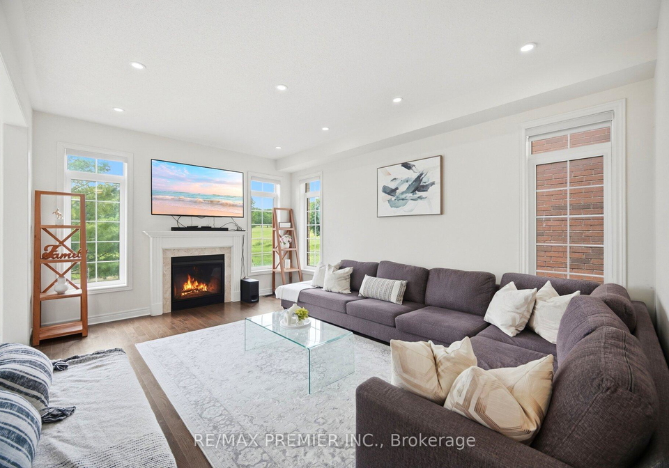 100-inverness-way-bradford-west-gwillimbury-ontario-n13431186